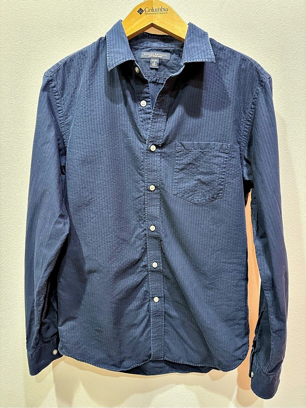 Banana Republic Soft-Wash Button-Down Shirt Blue Medium